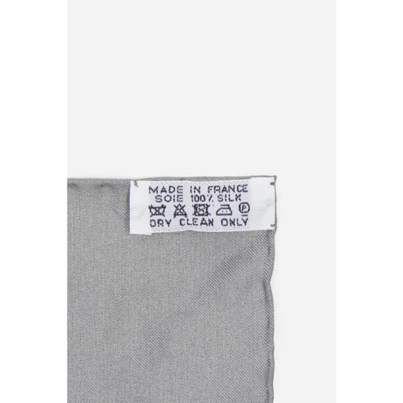 Hermès Mors a Jouets Silk Scarf 140 - Picture 3 of 3